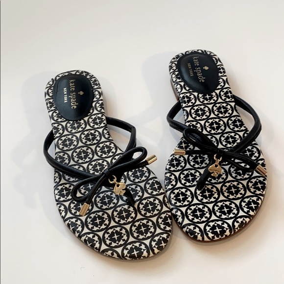 kate spade Shoes - Kate Spade Sandal bow black & white size 7.5